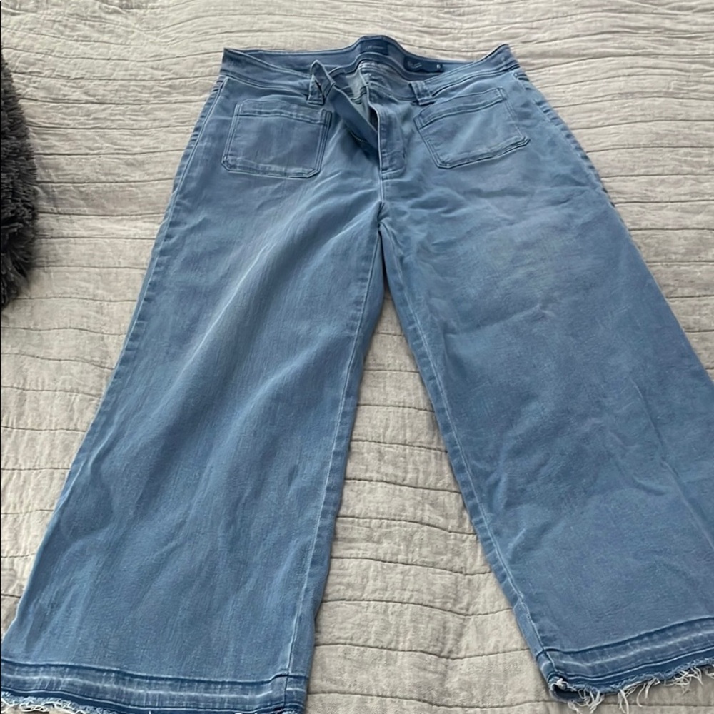 Women's Blue Jeans front pocket wide leg high rise